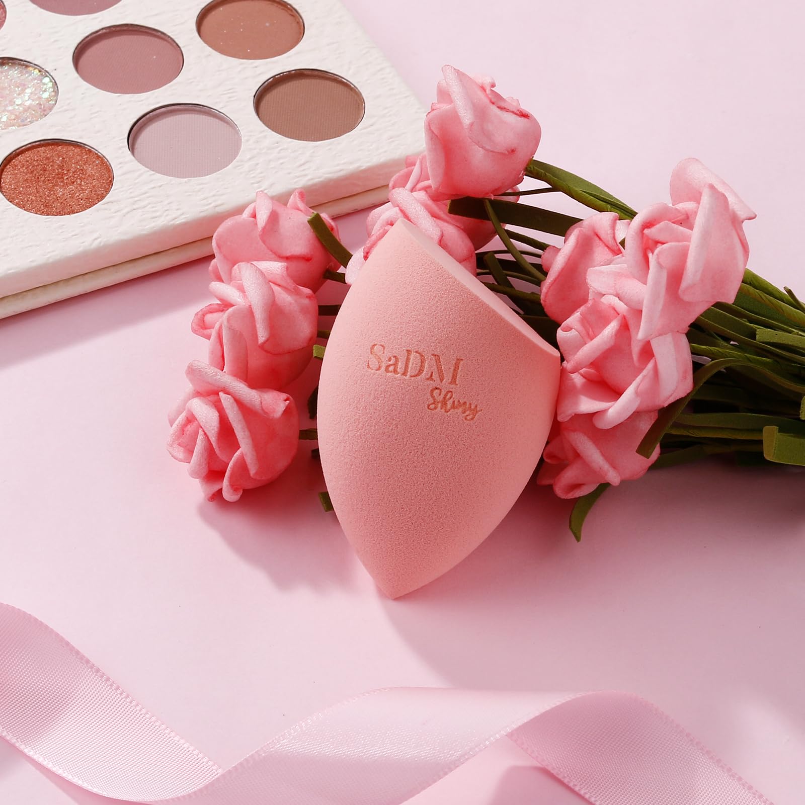 Makeup Blender Sponge for Liquid & Cream Foundation, Blush & Powders - Full Coverage, Streak-Free Professional Makeup Applicator Tool - Washable & Latex Free - Ideal for Dry & Wet Use - Medaid International