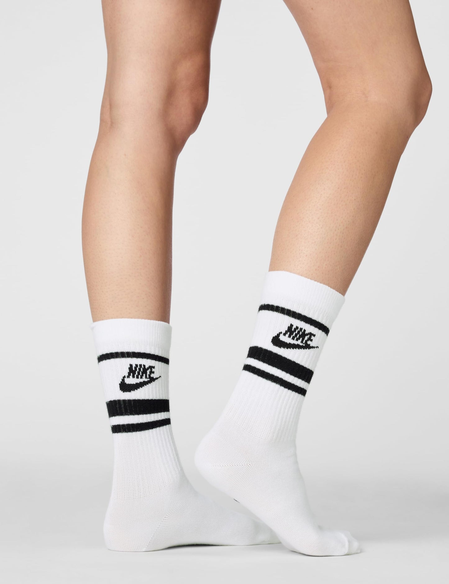 Nike Unisex Sportswear Dri-Fit Everyday Essential Crew Socks (3 Pairs), White/Black/Black, Small - Medaid International