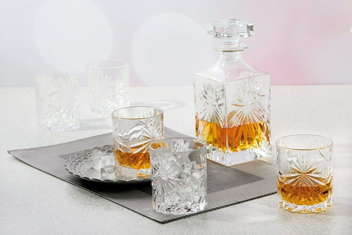 RCR oasis decanter  85cl