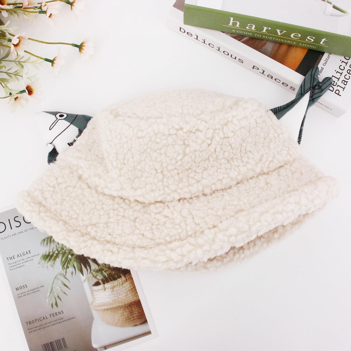 KASTWAVE Fuzzy Sherpa Bucket Hat for Men & Women, Funny Fish Design Teddy Style Winter Fisherman Cap, Warm & Cozy, Adjustable, White (Size M: 56-58cm)
