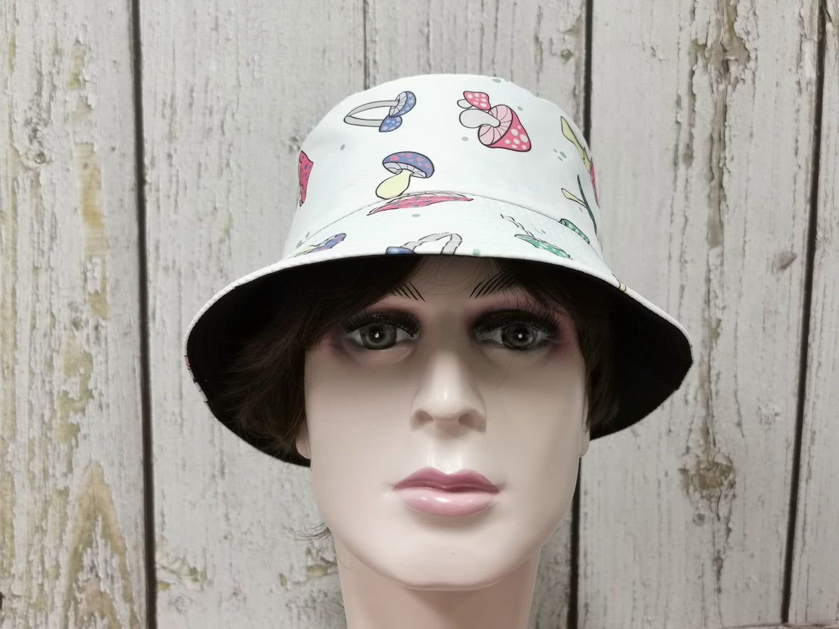 KASTWAVE Bucket Hat, Fashion Mushroom Pattern Hat, Reversible Summer Sun Cap for Women Men Outdoor Travel