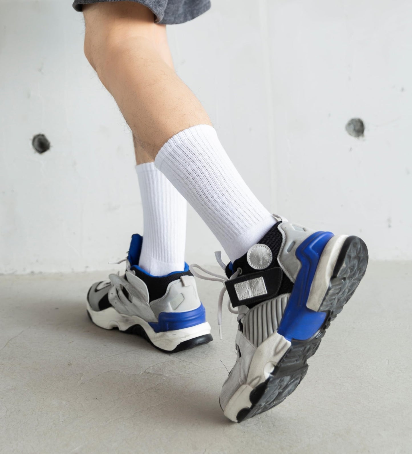 Irisbear 9-11 White Crew Socks for Women Athletic Workout Gym Casual Thin Soft Cotton Crew Socks - Medaid International