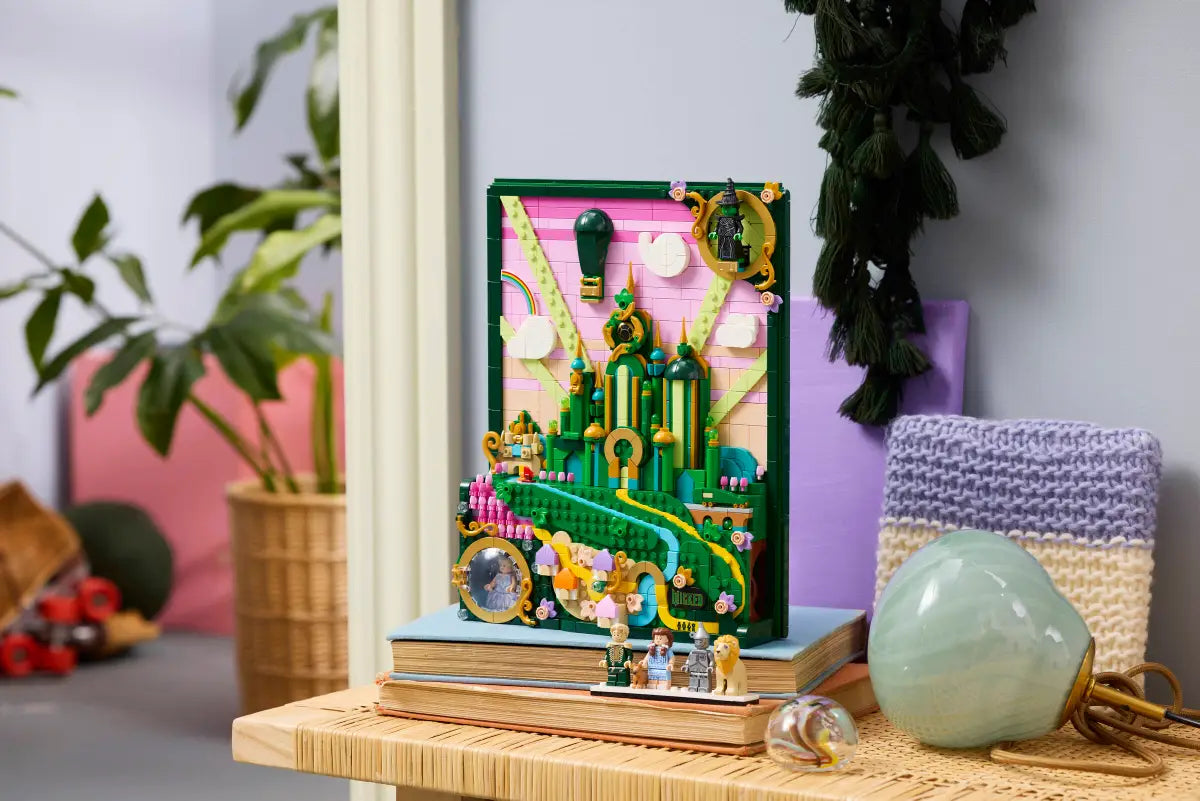 Lego Emerald City Wall Art (75685)