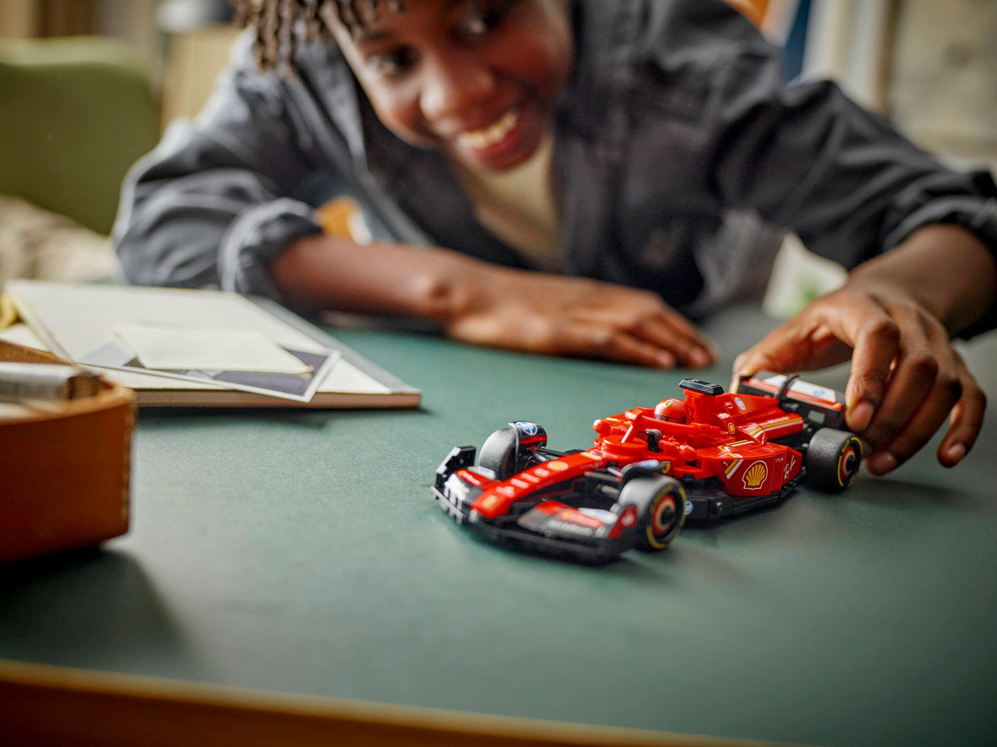 Lego Ferrari SF-24 F1  Race Car (77242)