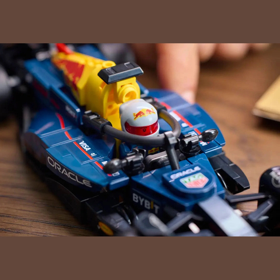 Lego Oracle Red Bull Racing RB20 F1 Race Car (77243)