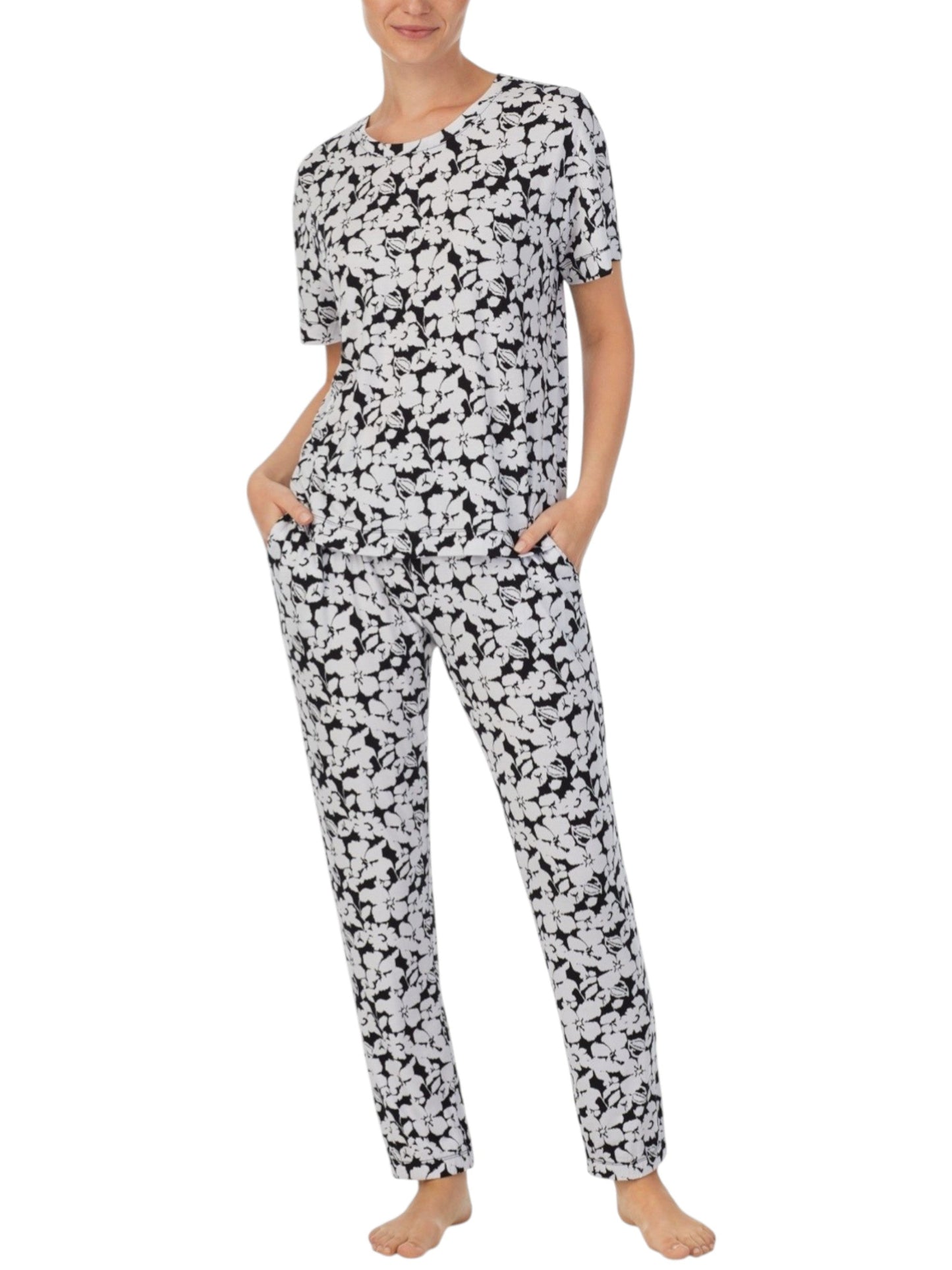 Women's White Floral Printed Sleepwear Top,Black/White