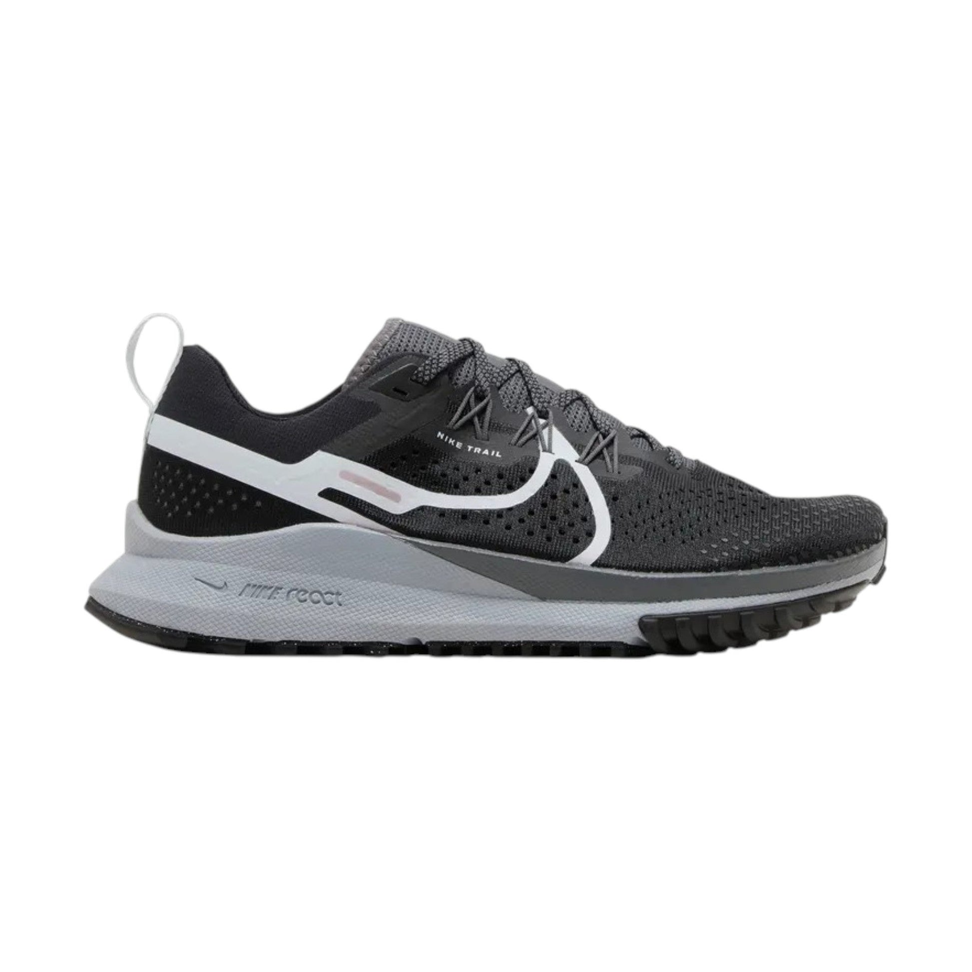 React Pegasus Trail 4 Men's Logo Patched Shoes,Black