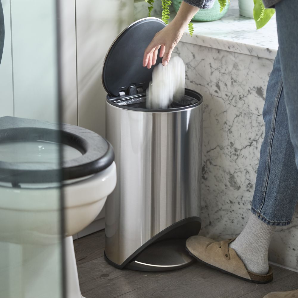 Arc‚Ñ¢ 10L Easy-push Matt Black Pedal Bin - Medaid International
