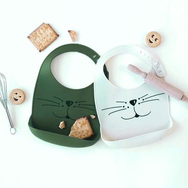 Purr-fect Mealtime