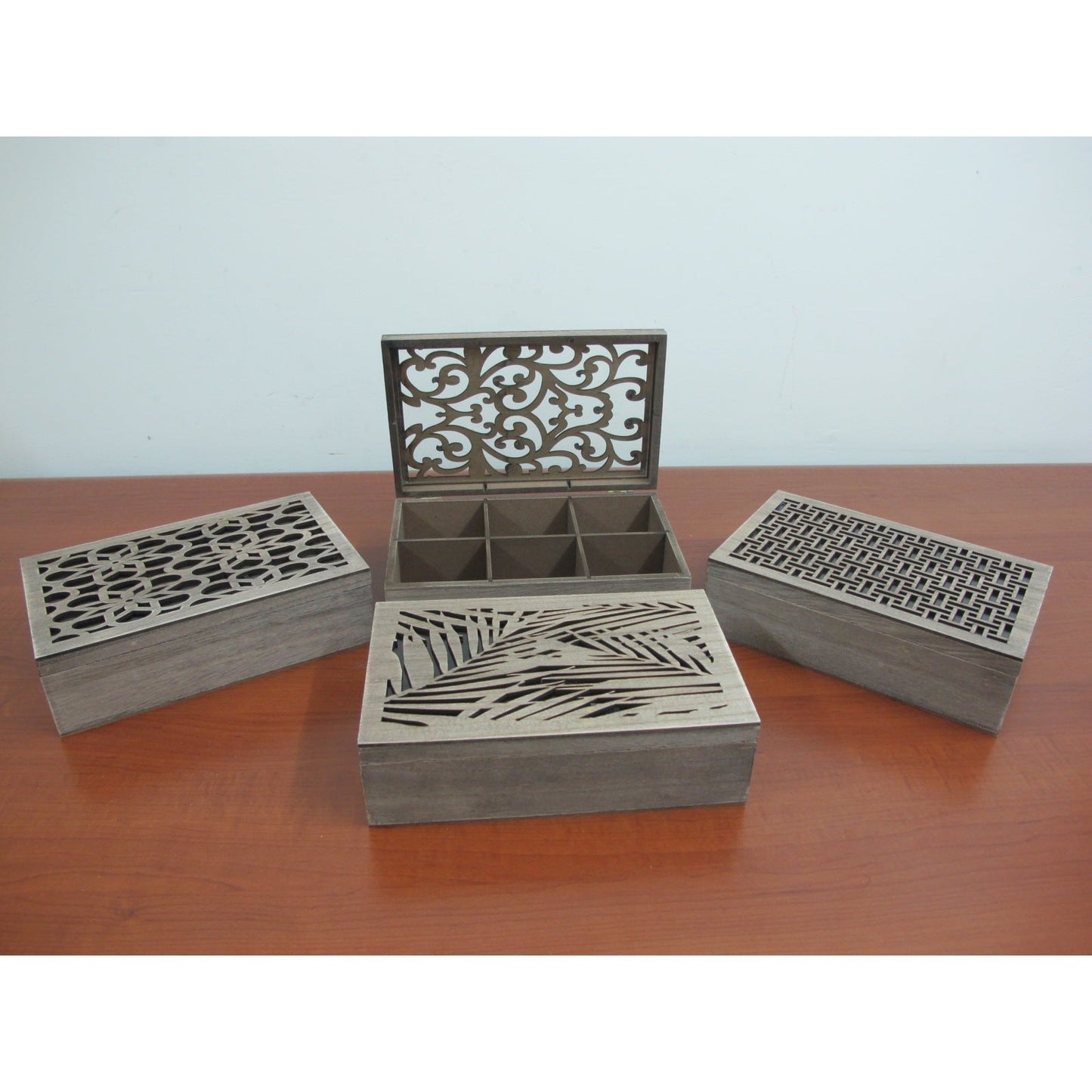 Small wooden Tea Box 6 compartments