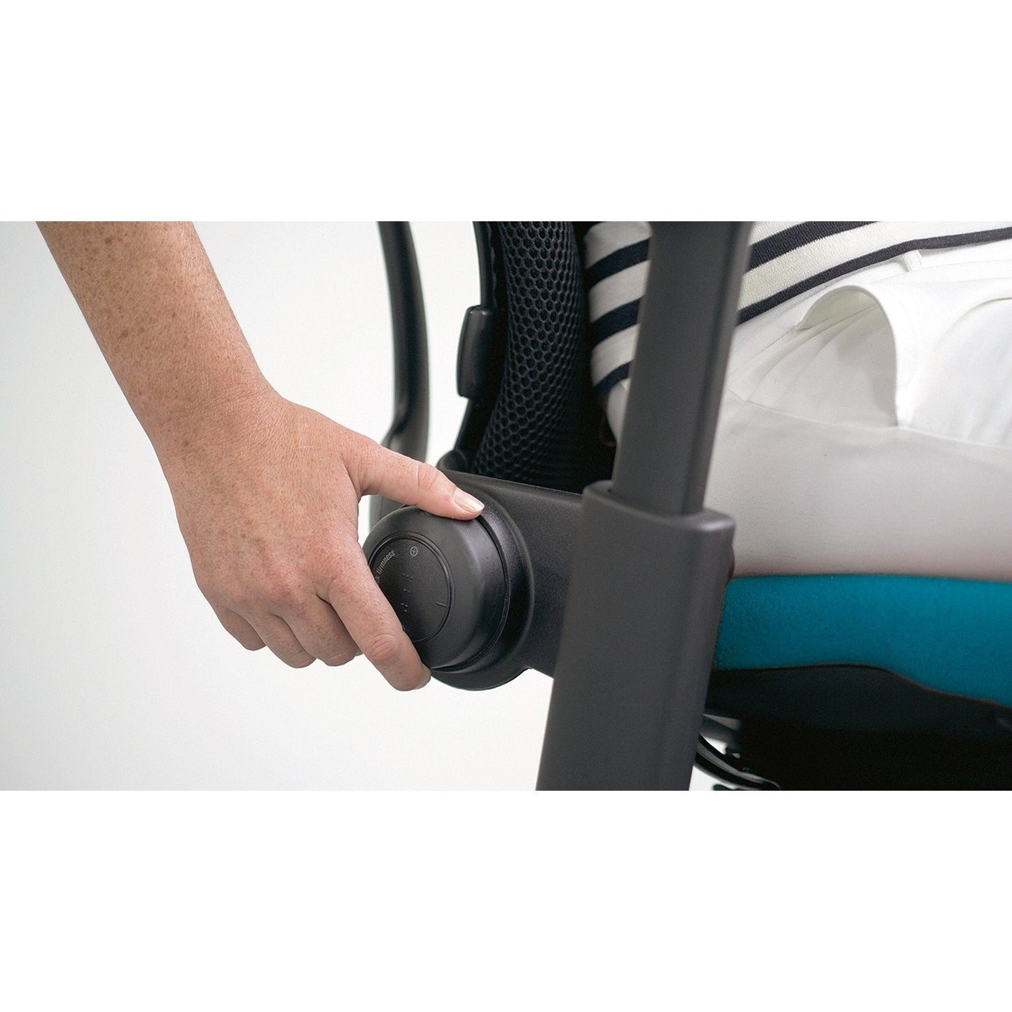 Steelcase Leap Task Chair: Black Base - 4D Adjustable Arms - No Headrest - 7" Cylinder Seat Height - Medaid International