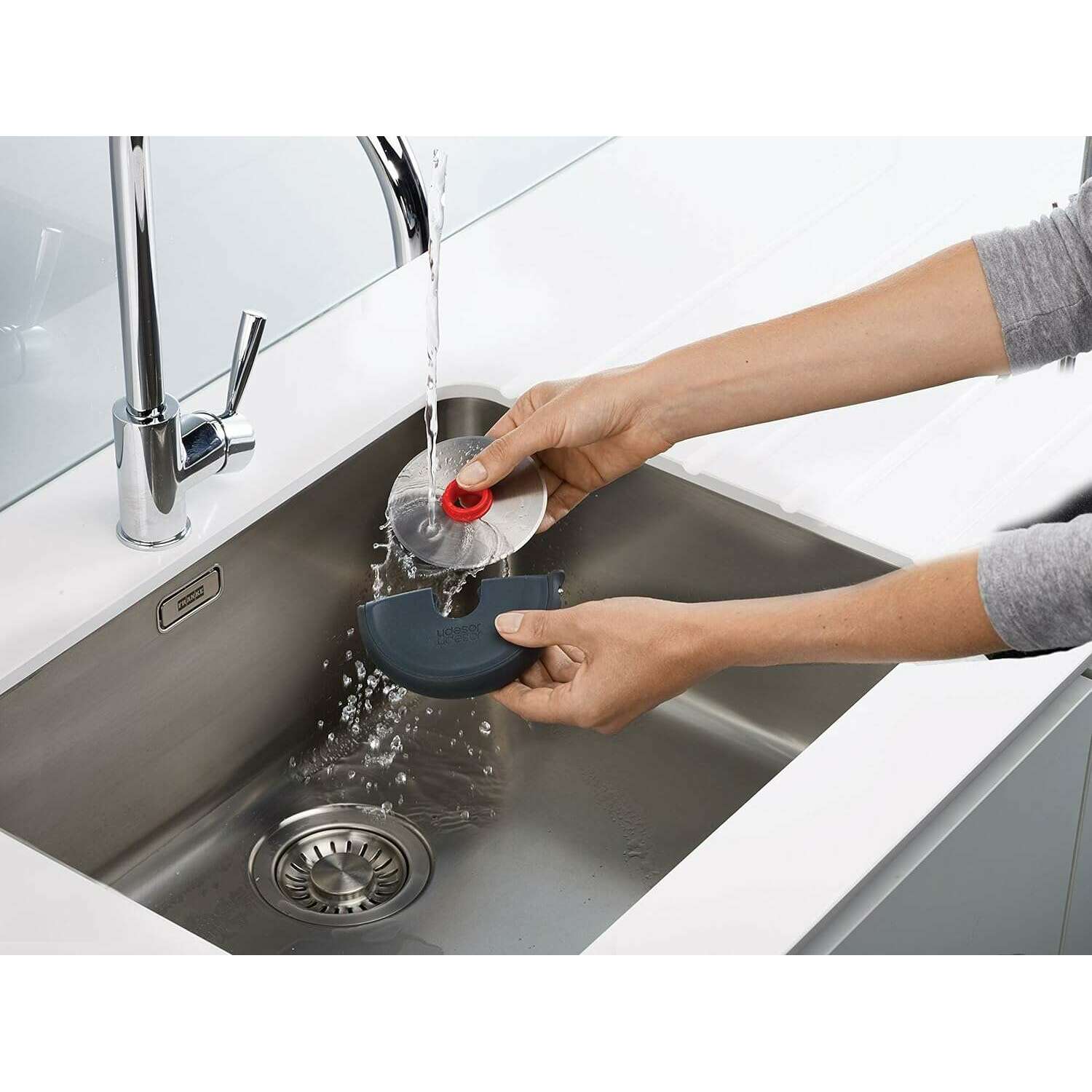 Disc Easy-Clean Grey Pizza Cutter - Medaid International