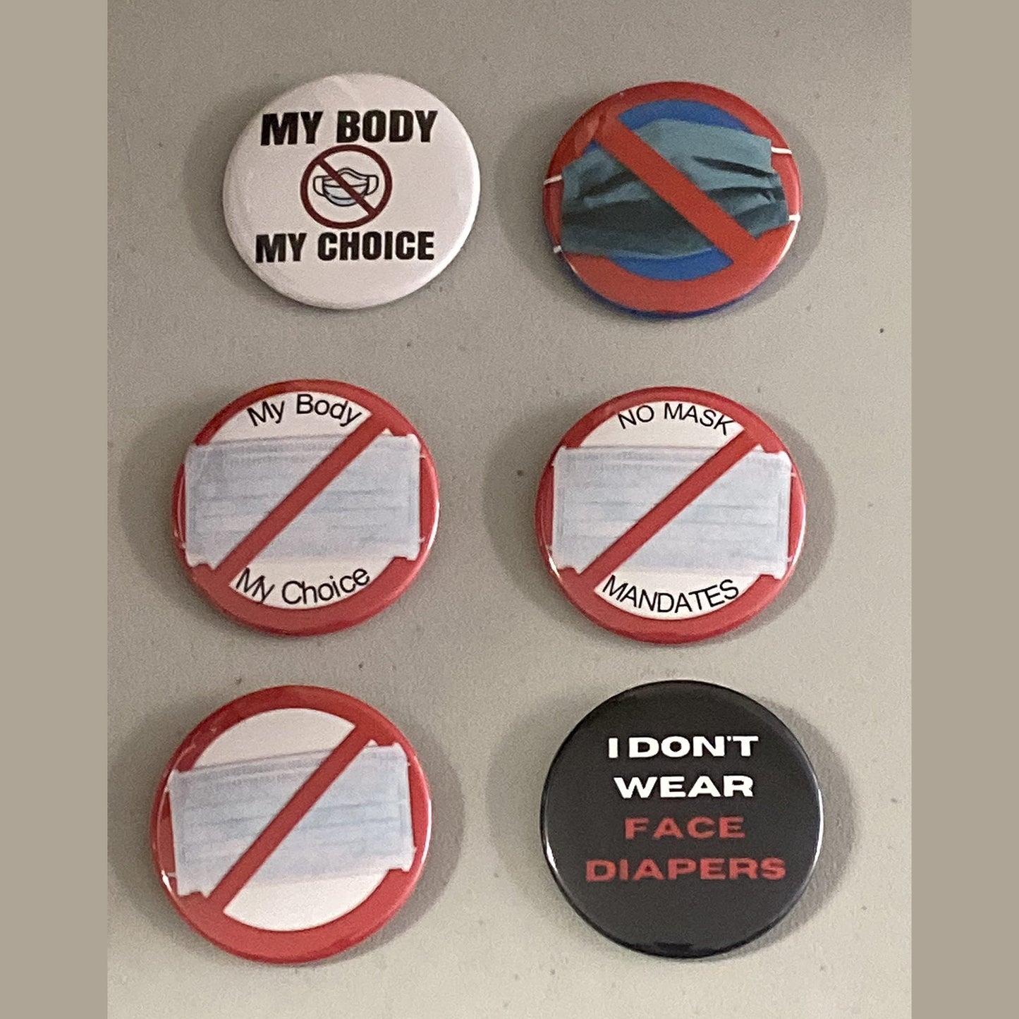 No Mask Mandates - Anti-mask buttons - Collection of 6 pins (2.25 inches) - Medaid International