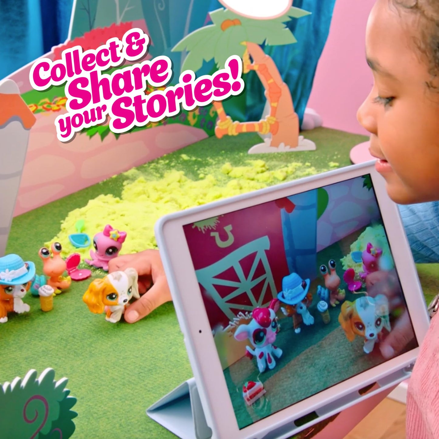 Littlest Pet Shop - Deluxe Holiday Calendar - Series 4 Advent Calendar -Gen 7 Authentic LPS Bobble Head Toy Figure, Collectible Toy Animal, Ages 4+ - Medaid International