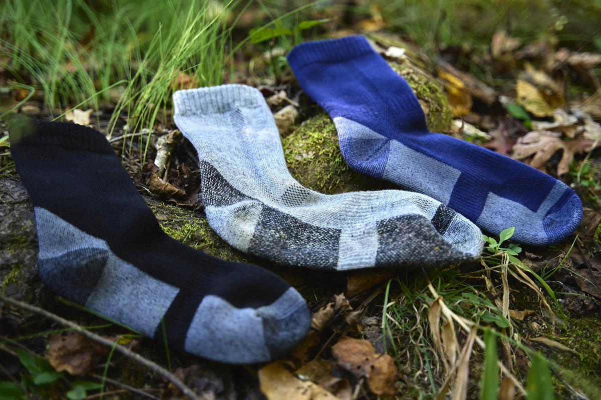 TERRIFI Merino Wool Hiking Socks, 3 Pairs Thick Warm Crew Socks with Cushioning, Thermal Winter Boot Socks for Cold Weather Trekking, Camping & Outdoor Activities