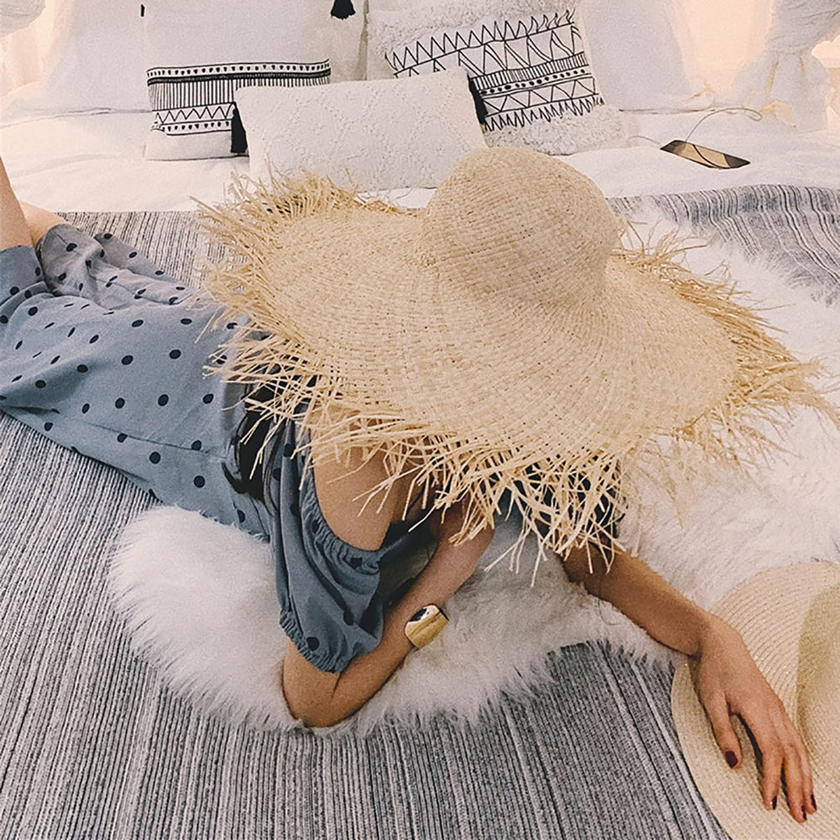 KASTWAVE Womens Beach Sun Straw Hat Summer UV Sun Hat Wide Brim Fringe Beach Hat Boho Floppy Hat Fishing Cap