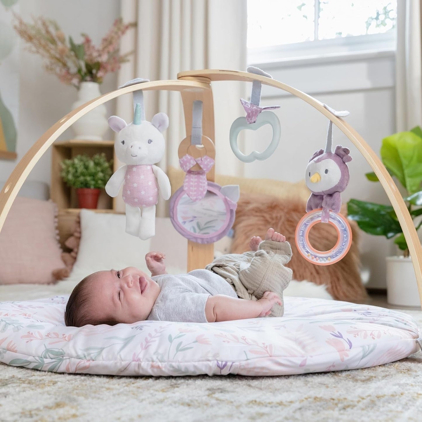 Ingenuity Cozy Spot Activity Gym – Calla (Pink)
