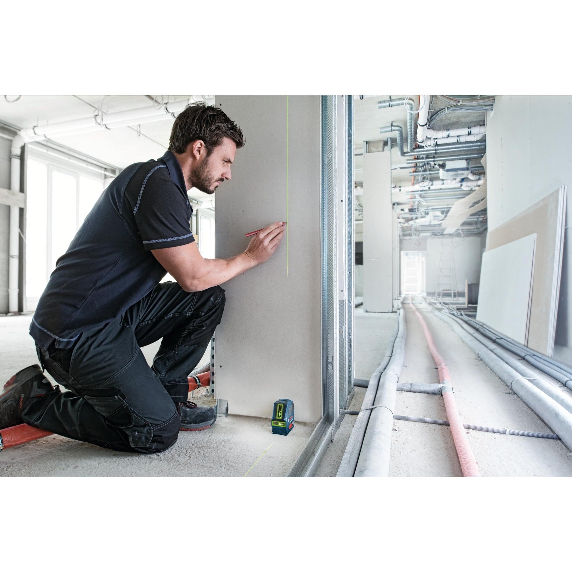 BOSCH GLL 100 GX 100 Ft Green-Beam Self-Leveling Cross-Line Laser, Includes 3 AA Batteries, Positioning Device, Green Laser Target Plate, & Heavy-Duty Pouch - Medaid International