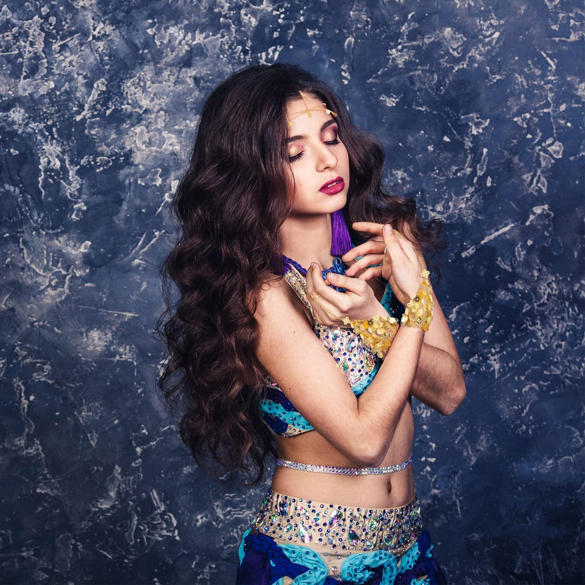 TERRIFI Belly Dance Jewelry Set Women Belly Dance Gold Sequins Head Chain Coins Necklace Earrings Bracelets Bohemian Tassel Anklet Chain for Cosplay Halloween Dance Accessories