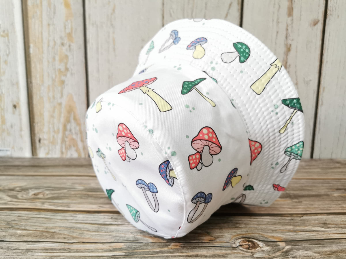KASTWAVE Bucket Hat, Fashion Mushroom Pattern Hat, Reversible Summer Sun Cap for Women Men Outdoor Travel