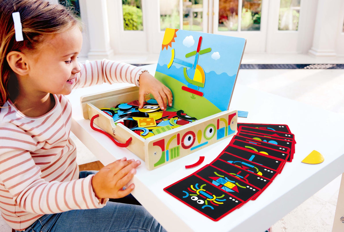 Hape E1631 Magnetic Art Box