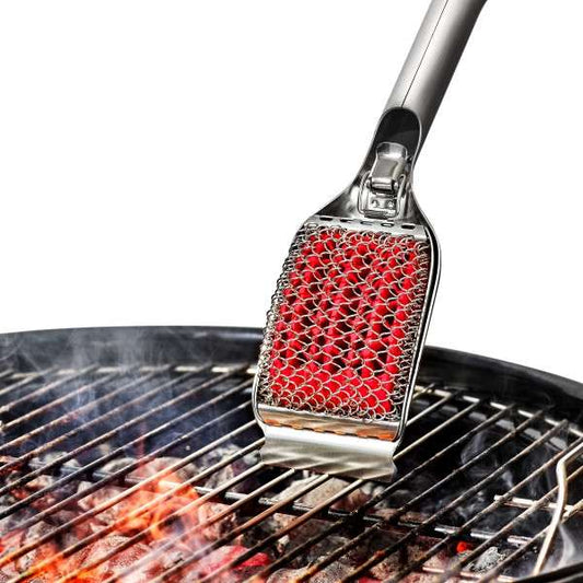 COILED GRILL BRUSH WITH REPLACEABLE HEAD by OXO