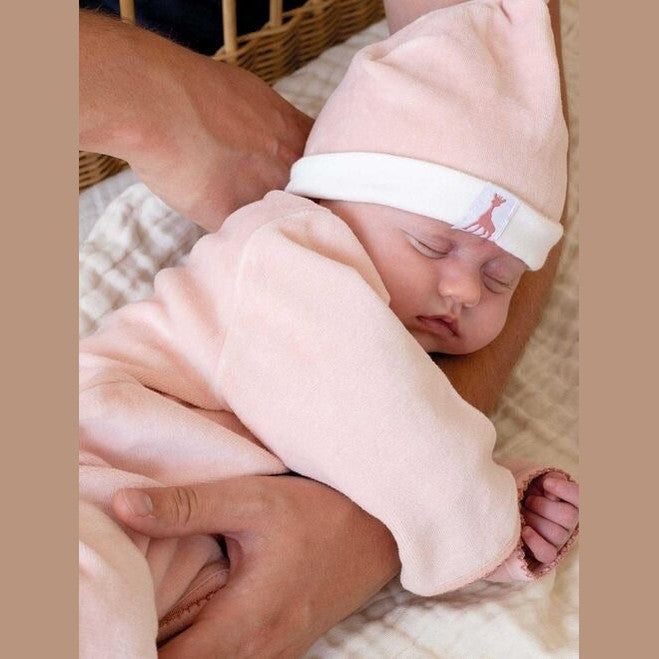 Sophie la Girafe Baby Knot Pink Hat