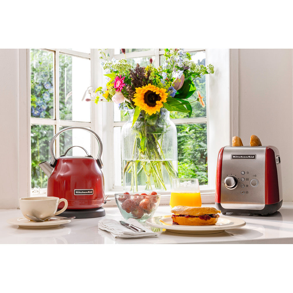 KitchenAid 1.25 L Electric Kettle – Empire Red