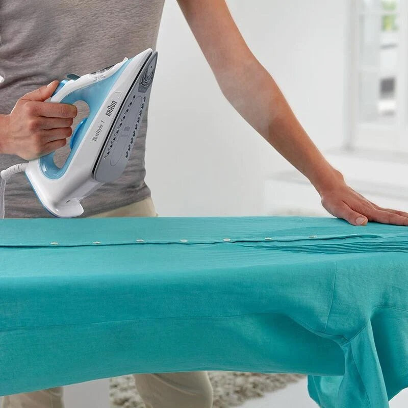 Braun TexStyle 1 Steam Iron SI 1050