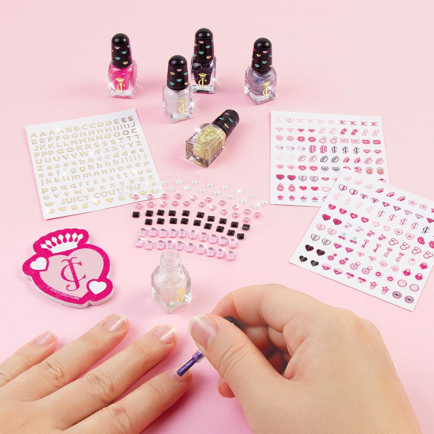 uicy Couture Dazzling Designs Manicure Set - Medaid International