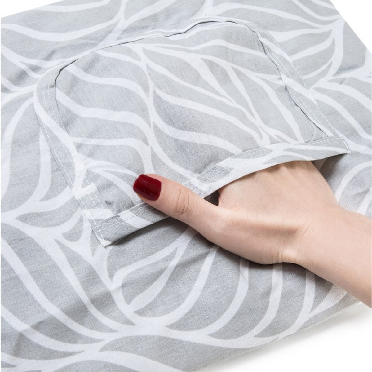 Babyjem Nursing Apron With Pocket Adjustable Cotton Cover