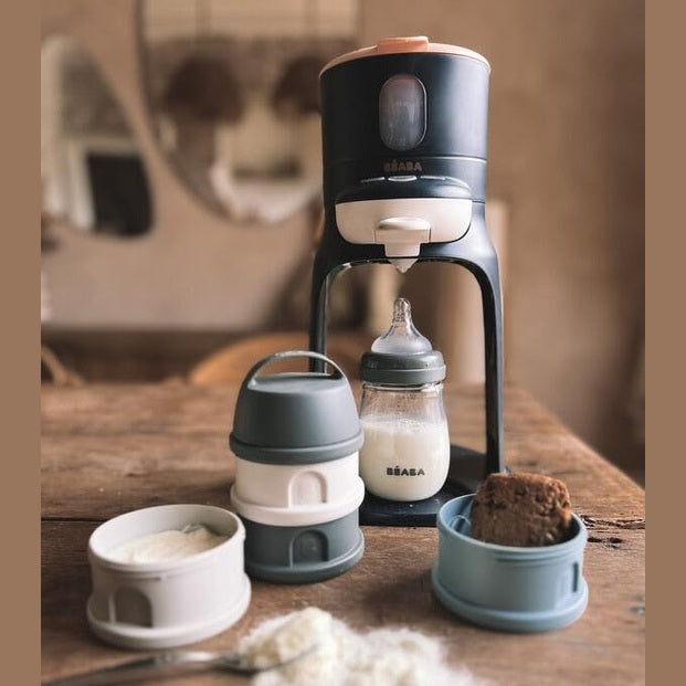 Beaba Formula and Snack Container