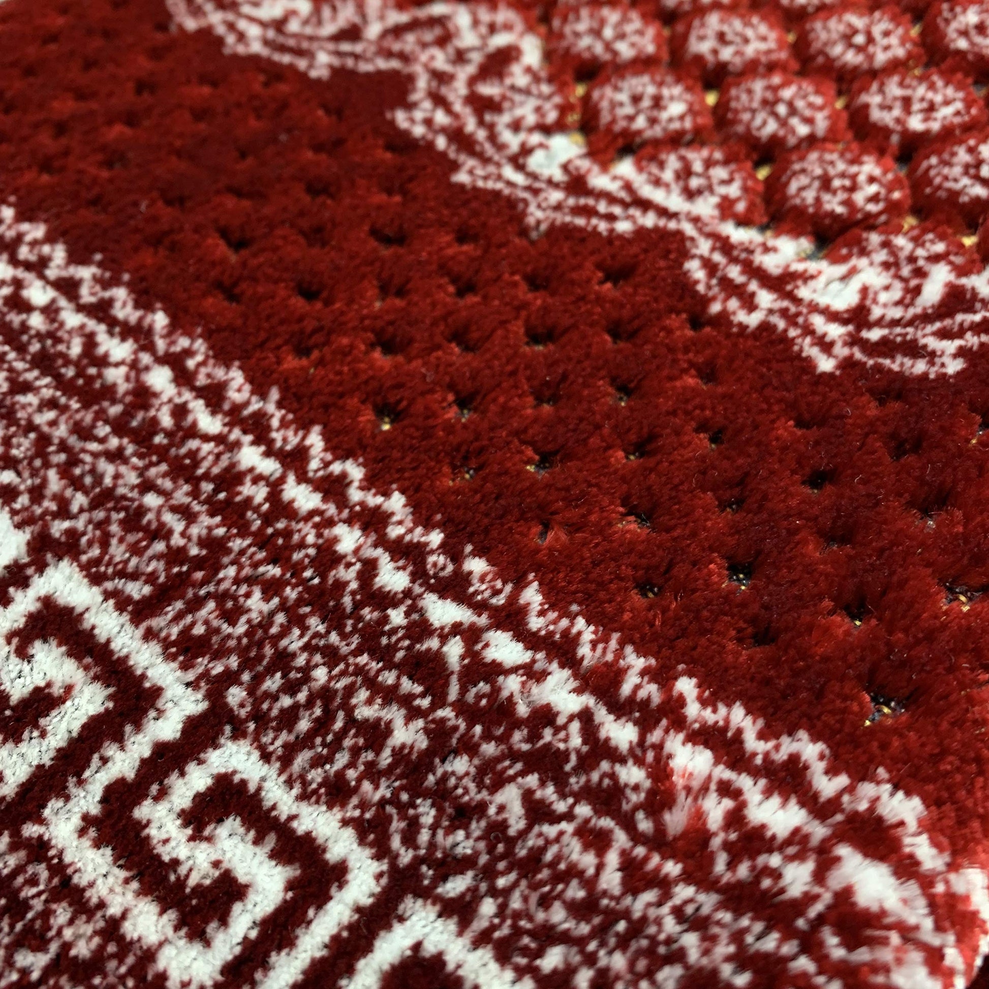 Modefa Turkish Islamic Prayer Rug - Soft & Comfortable Prayer Mat - Muslim Janamaz Sajada - Plush Velvet Praying Carpet for Men and Women - Ramadan or Eid Gift - Geometric Floral Ipek (Red) - Medaid International
