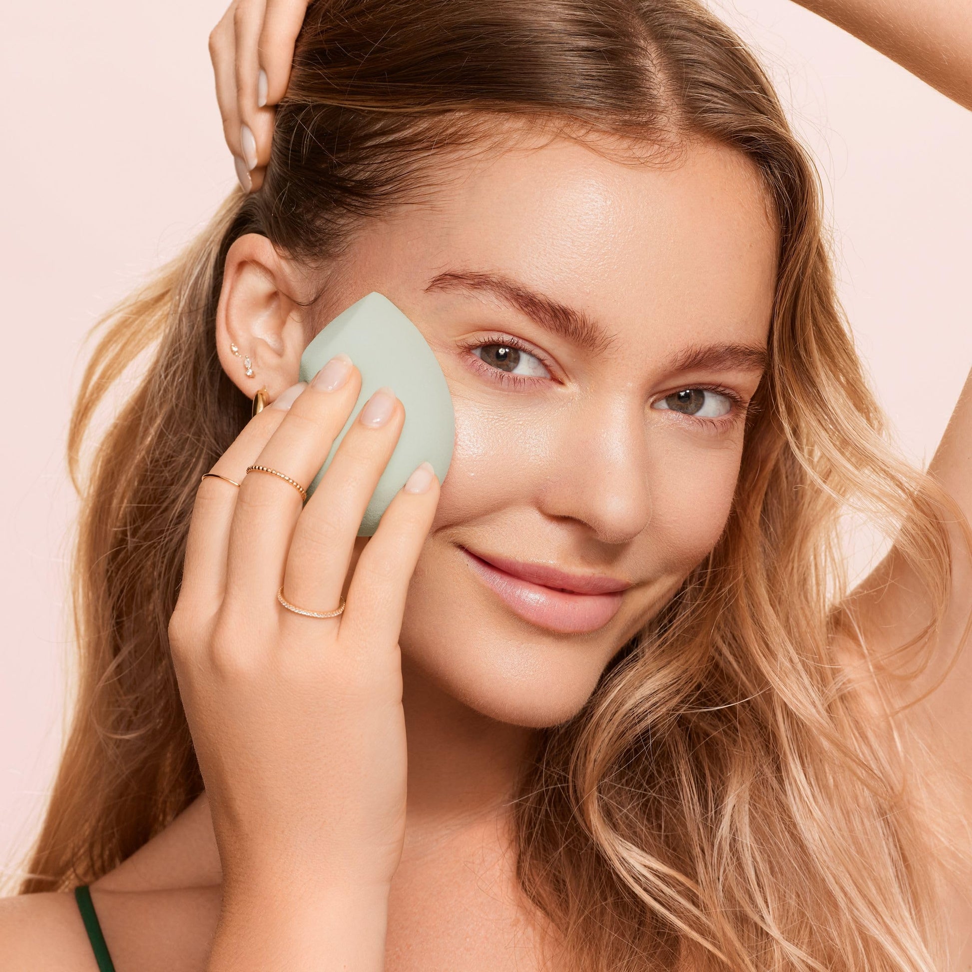 EcoTools Blurring Blender Makeup Sponge, Makeup Blending Sponge For Blurred Skin, For Liquid & Cream Foundation, Cloud Coverage Memory Foam, Eco Friendly, Latex Free, Cruelty-Free & Vegan 1 Count - Medaid International
