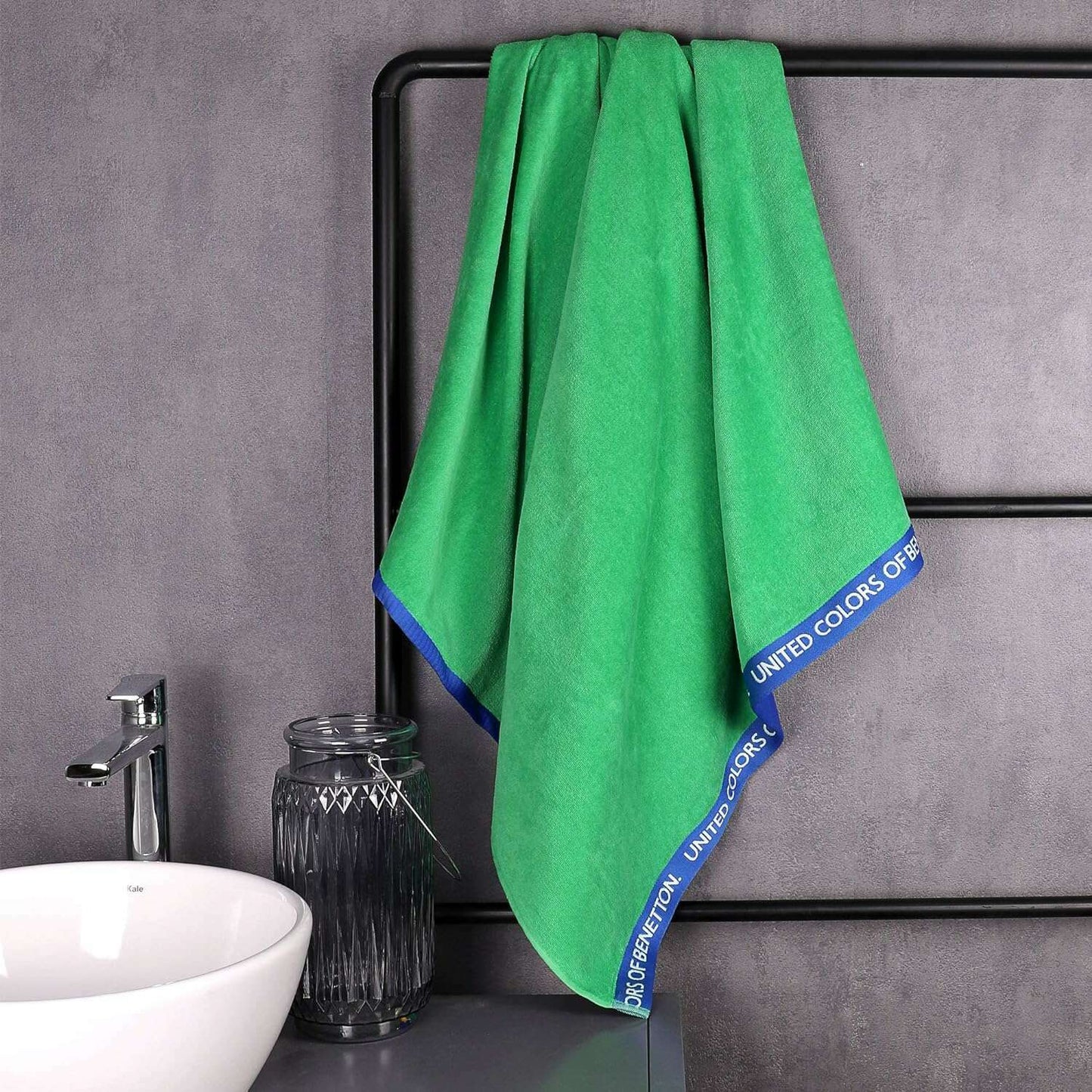 Beach Towel 90x160cm, 380GSM Velour 100% Cotton - Medaid International