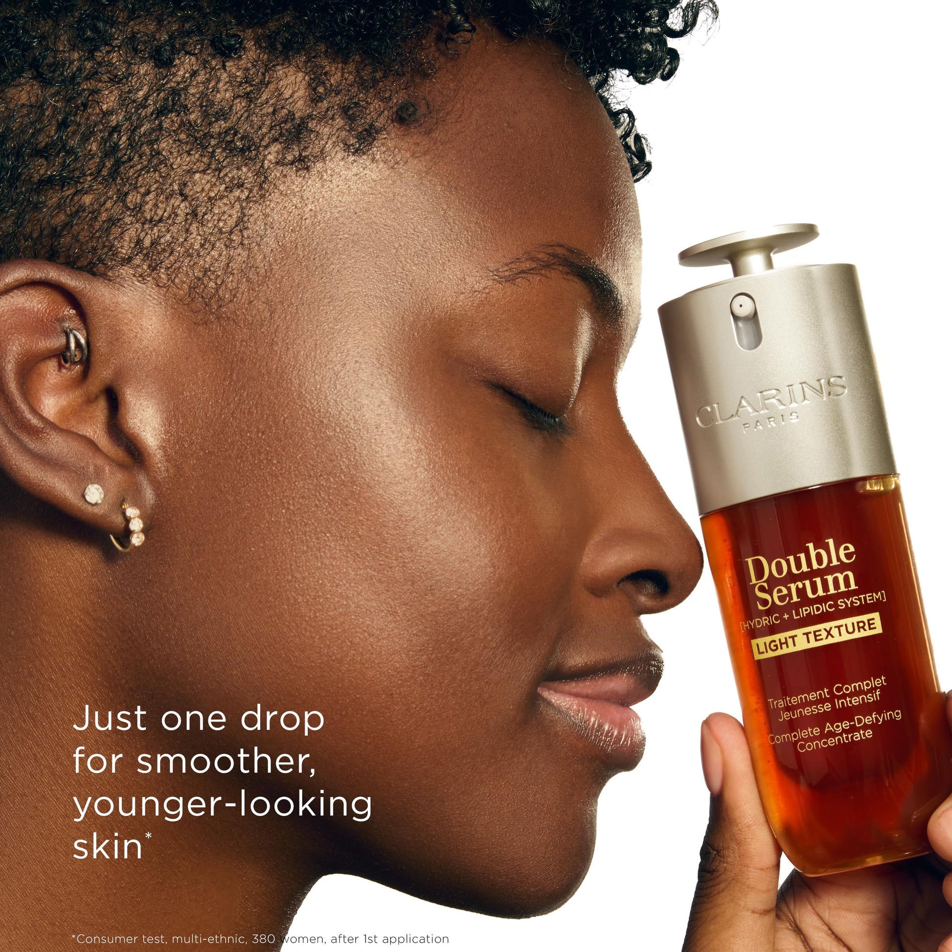 Clarins DOUBLE SERUM LIGHT TEXTURE | Anti Aging Serum | Visibly Firms, Smoothes, Boosts Radiance and Refines Pores | 24H Hydration | Great for Combination to Oily Skin and Humid Climates, 1 Fl Oz - Medaid International