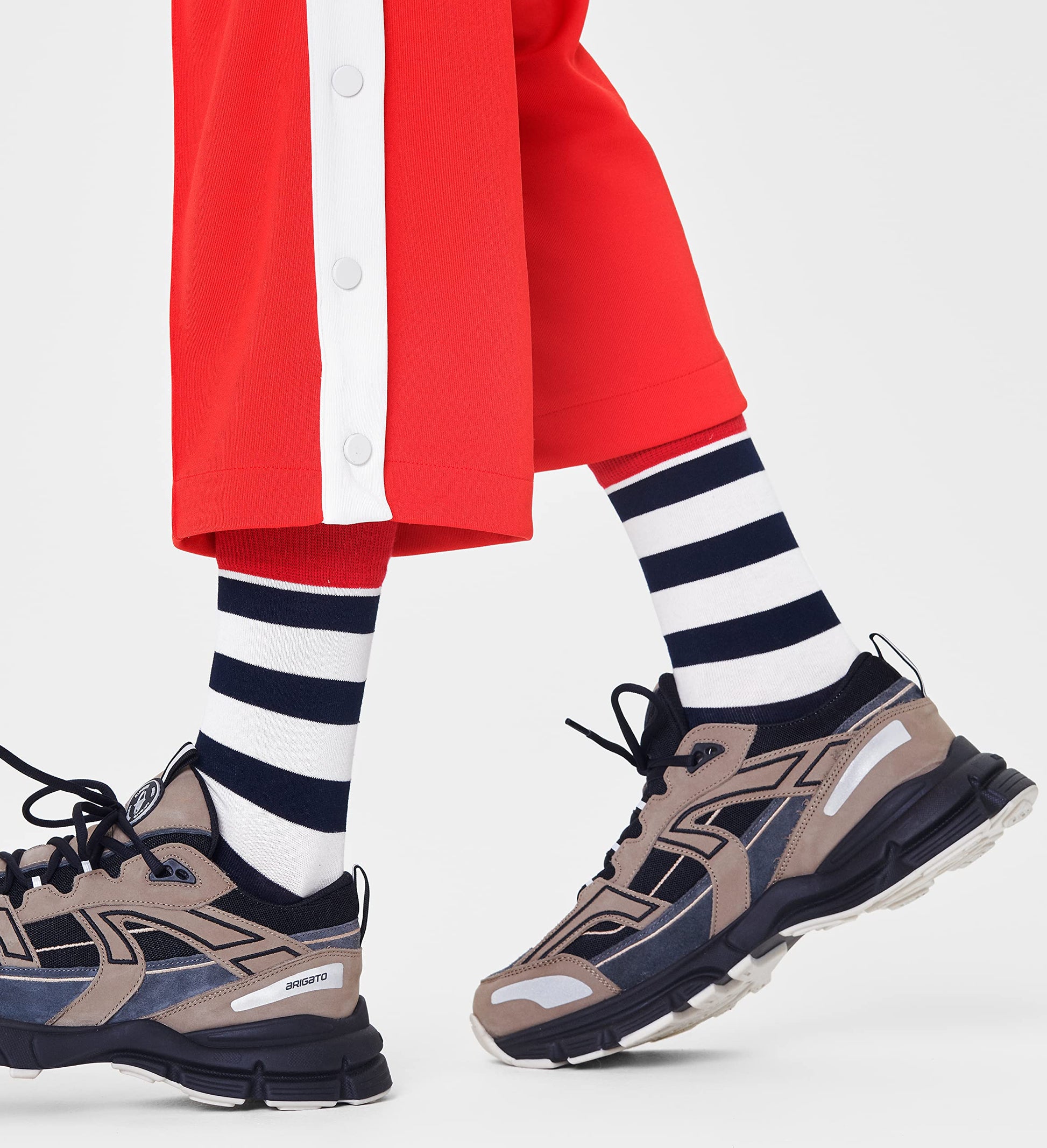 Happy Socks 4-Pack Classic Navy Gift Set, colorful and fun, Socks for Men and Women, Navy-White-Red-Yellow (9-11) - Medaid International