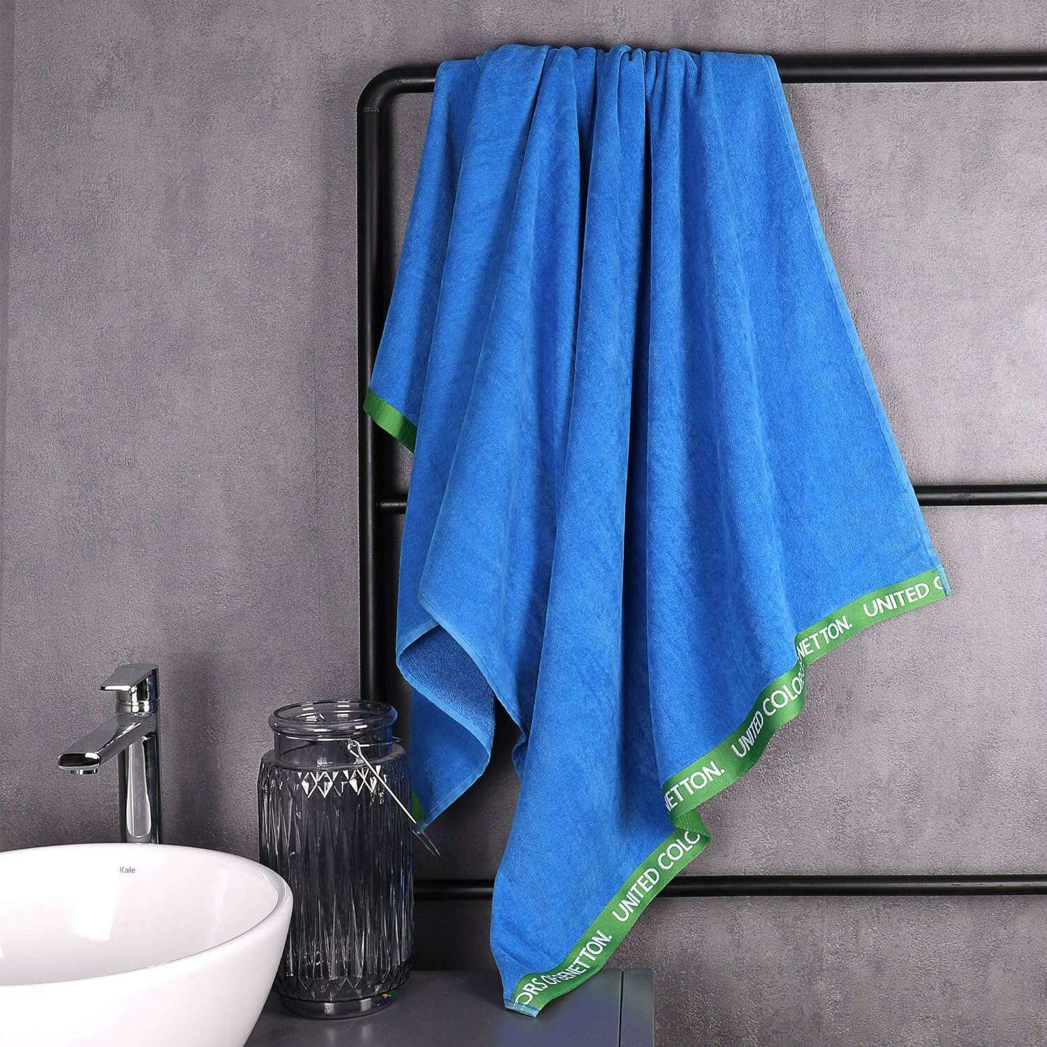 Beach Towel 90x160cm, 380GSM Velour 100% Cotton - Medaid International