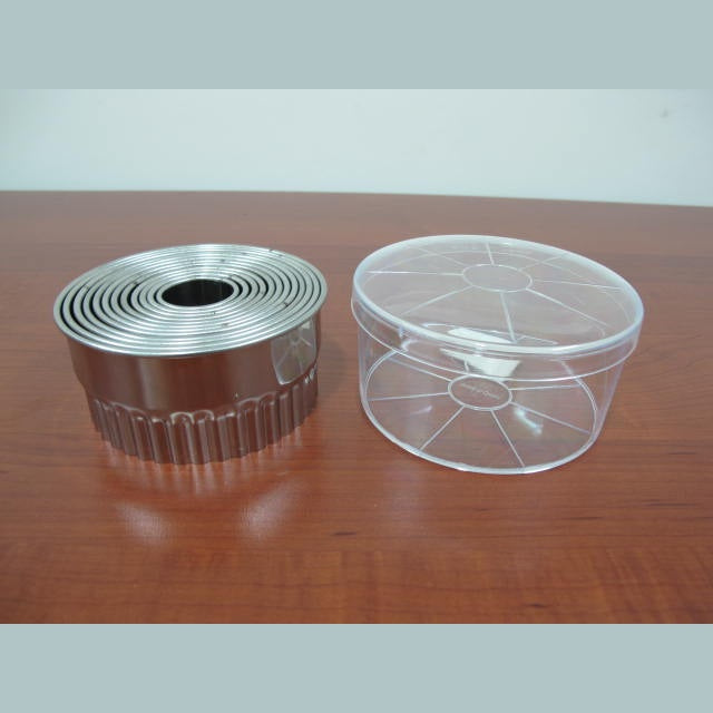 Stainless Steel fluted Round Dough Cutter