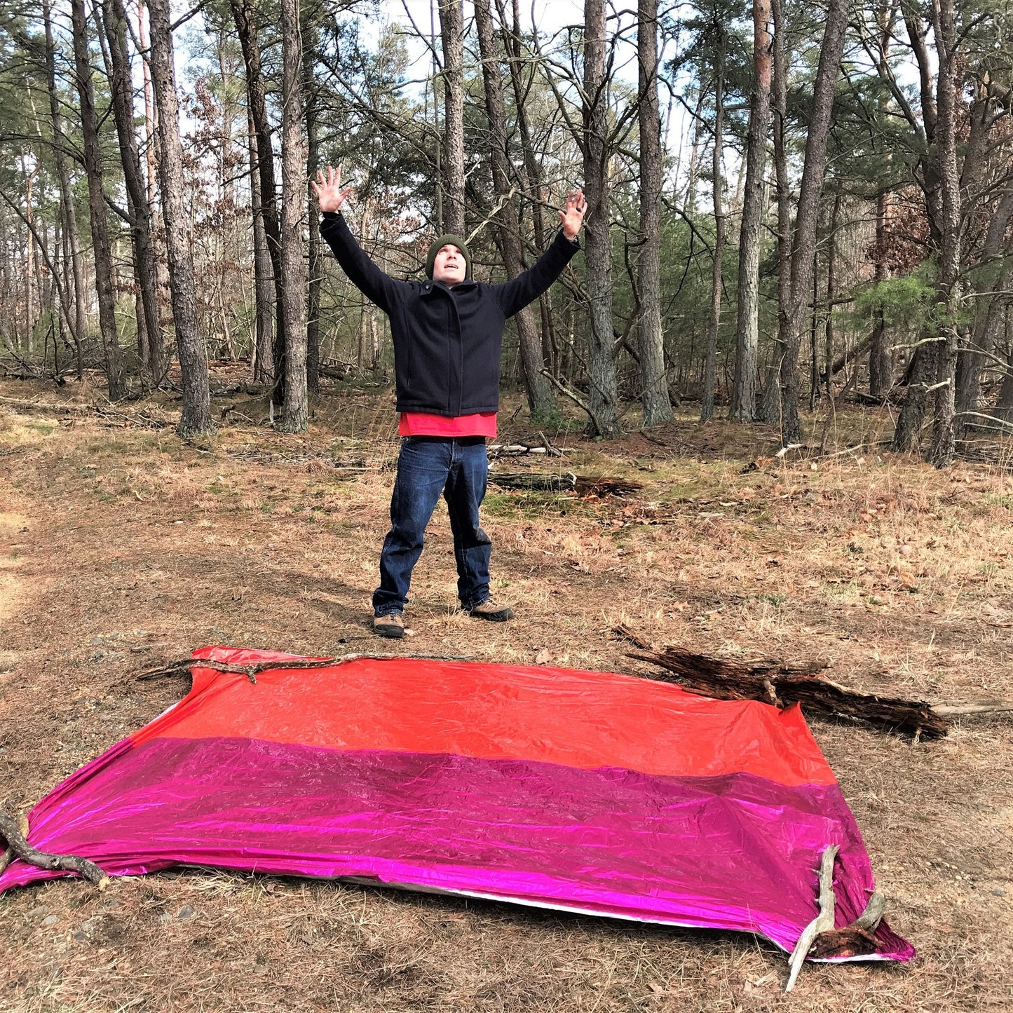 TITAN Survival Premium Mylar Survival Blankets (5 Pack) Thermal Emergency Survival Blanket for Camping, Hunting, Hiking - 90% Heat Retention & Waterproof - Portable Space Blanket w/Size Options