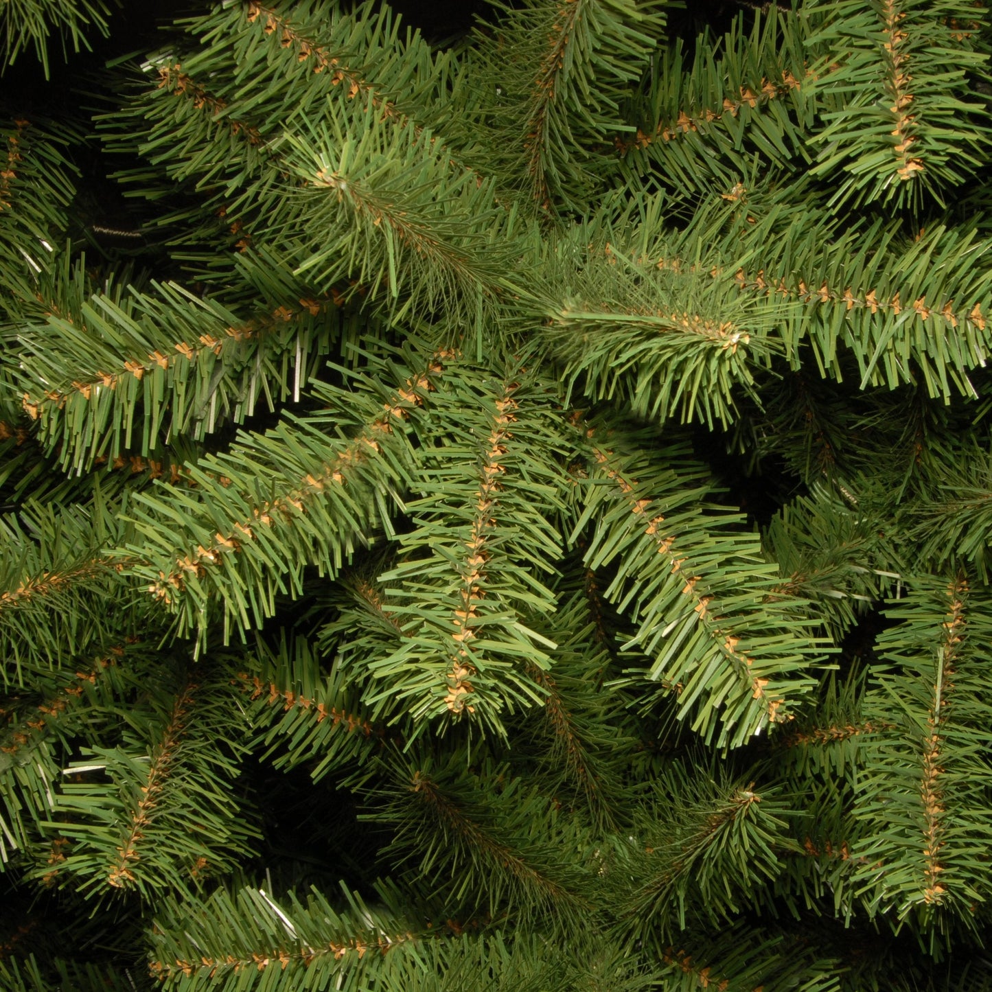 National Tree Company 7.5 ft Unlit North Valley Spruce Artificial Christmas Tree, 1,346 Tips, Includes Stand, Green - Medaid International