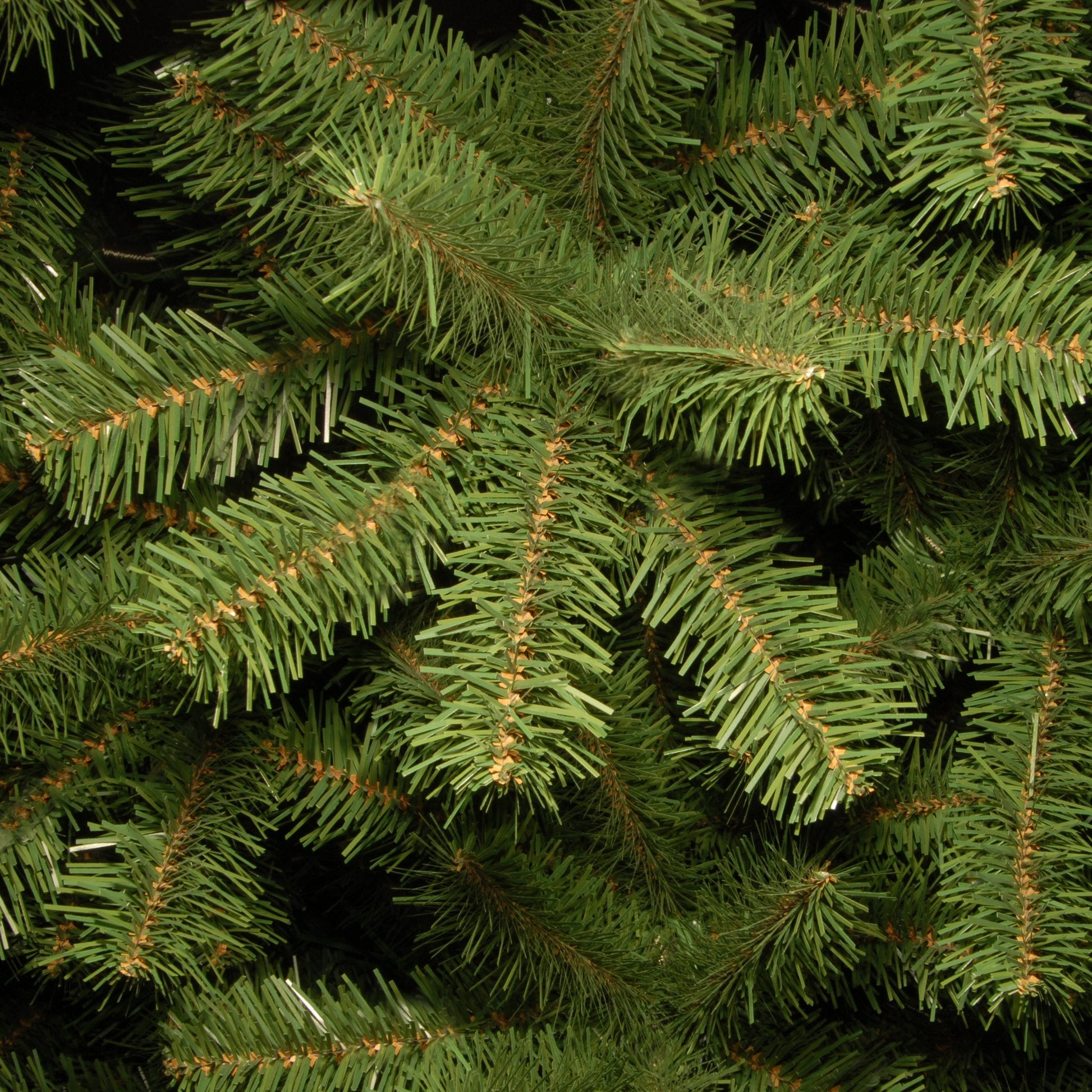 National Tree Company 7.5 ft Unlit North Valley Spruce Artificial Christmas Tree, 1,346 Tips, Includes Stand, Green - Medaid International