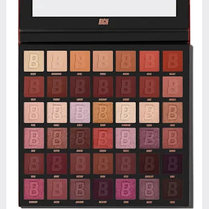 By BEAUTY BAY   Rich 42 Colour Palette