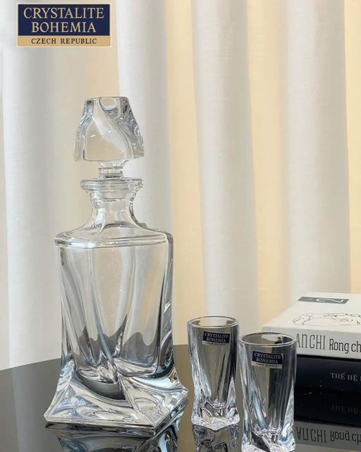 BOHEMIA QUADRO LIQUEUR SET 6+1