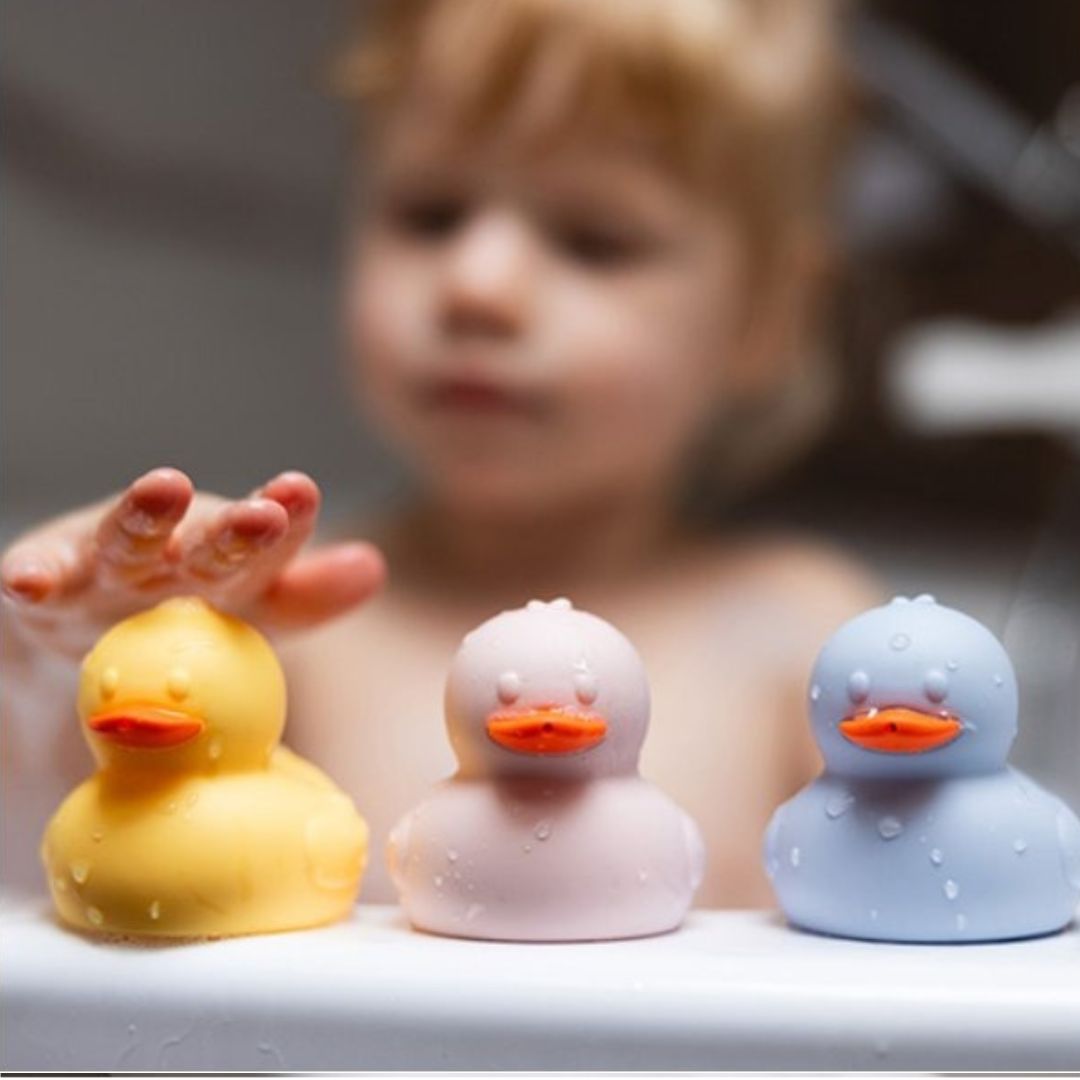 Babyono Silicone Bath Ducks: Hygienic & Splashy Fun