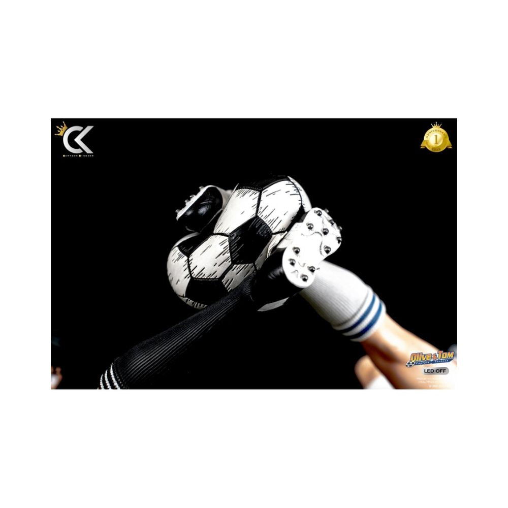 Captain Tsubasa Vs Hyuga  1/6 Scale Limited Edition Statue - Medaid International
