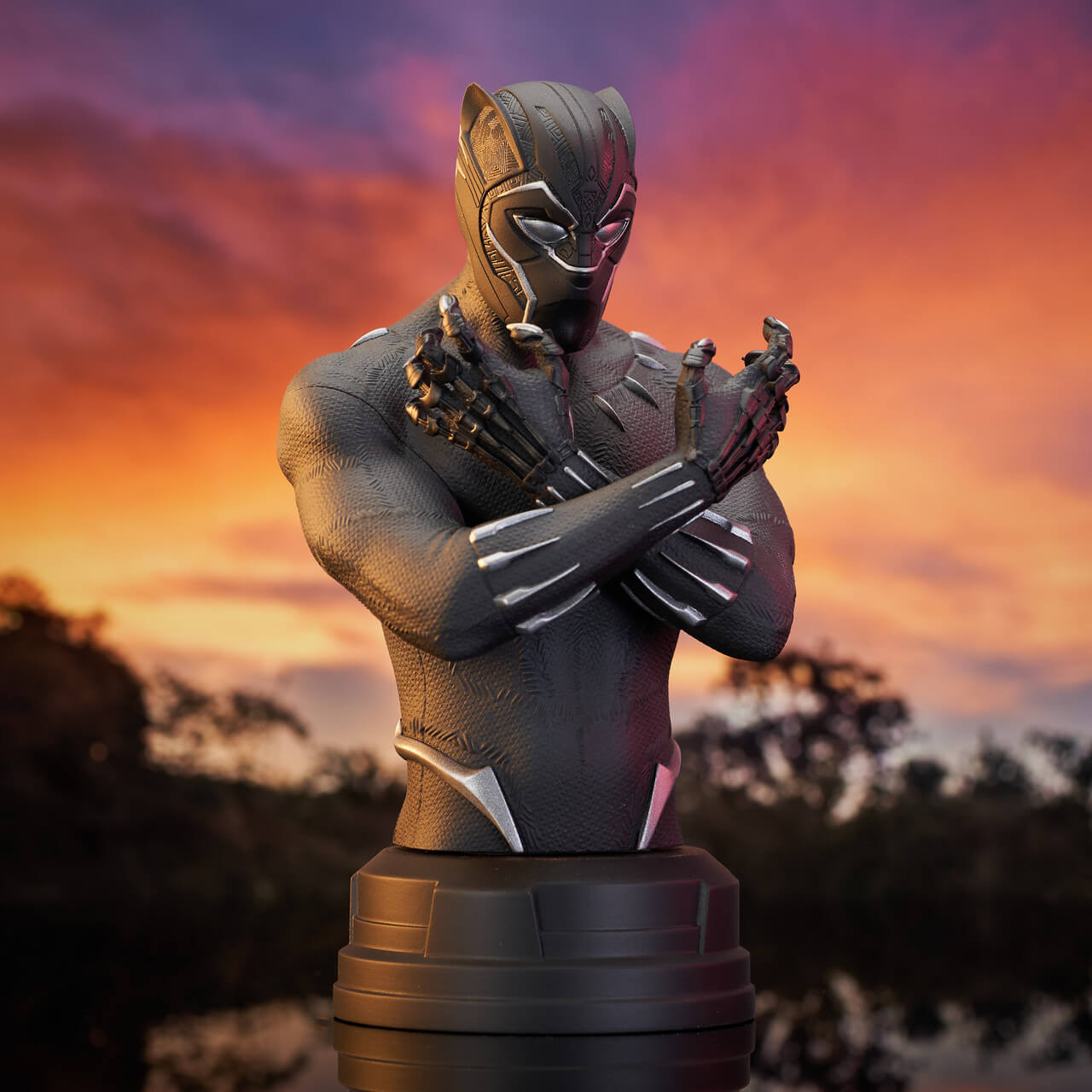 Avengers Endgame Black Panther 1/6 Scale Bust By Diamond Select Toys - Medaid International
