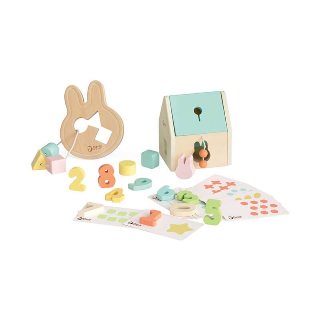 Classic World: Hello Box (12-18 Months)