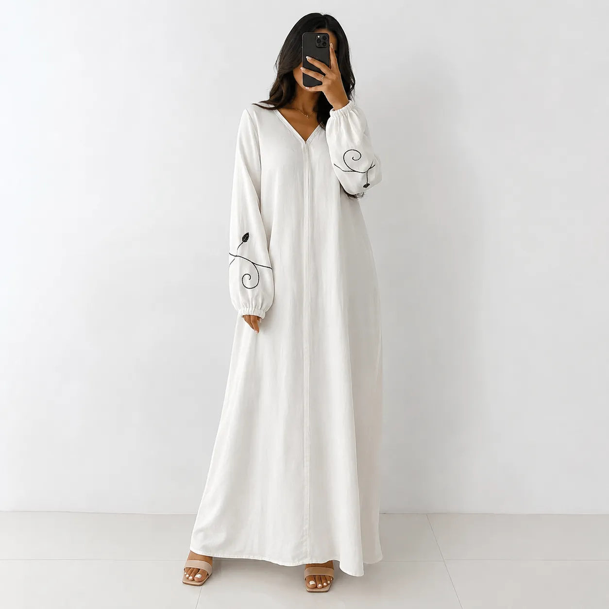 Jasmine Women's White Crinkle Crepe Abaya With Cuffed Graphic Sleeves | Jasmine In Lebanon