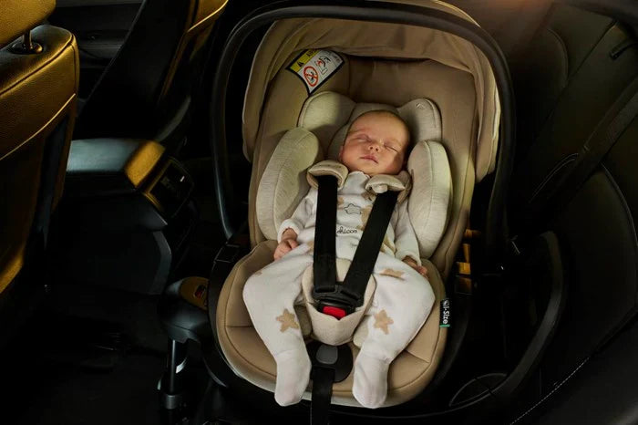 Chicco - Bellagio Stroller - Flexi Carrycot- First Seat Recline  - Full 360 i-size Base  - Black Satin - Travel System